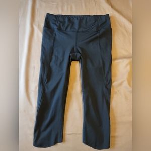 NEW: Athleta velocity stash pocket crop tight XS